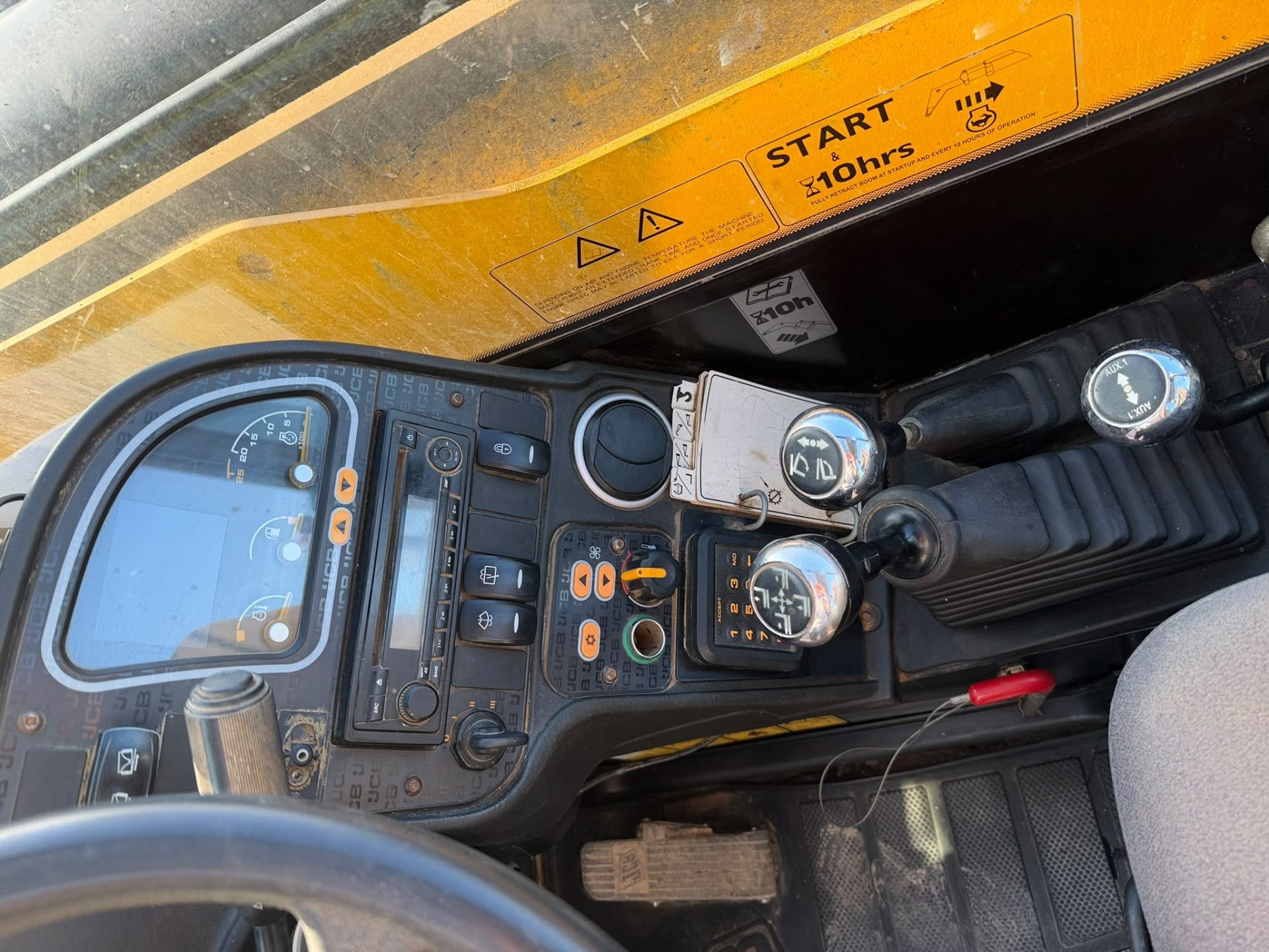 2017 JCB 540-140 HI VIZ TELEHANDLER SWAY 3425 HRS TELE HANDLER LOADALLC/W FORKS - Image 6